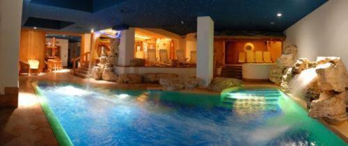 Eco Wellness Hotel Notre Maison Cogne Eksteriør billede