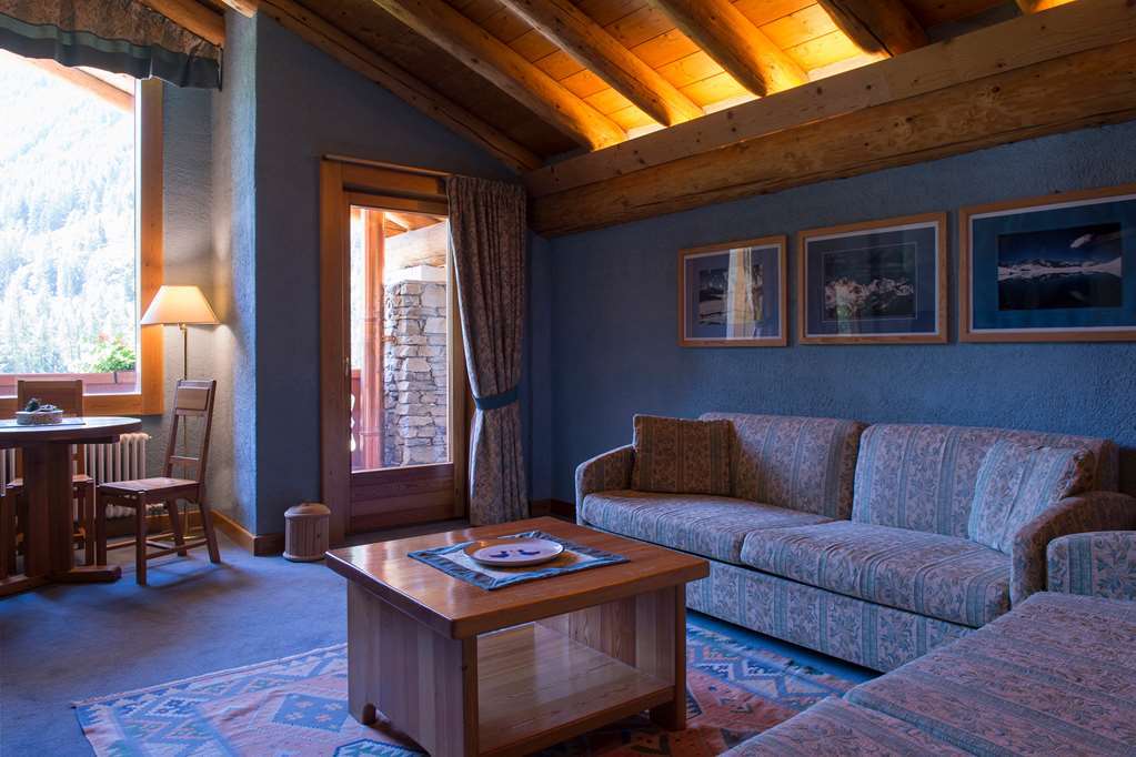 Eco Wellness Hotel Notre Maison Cogne Værelse billede