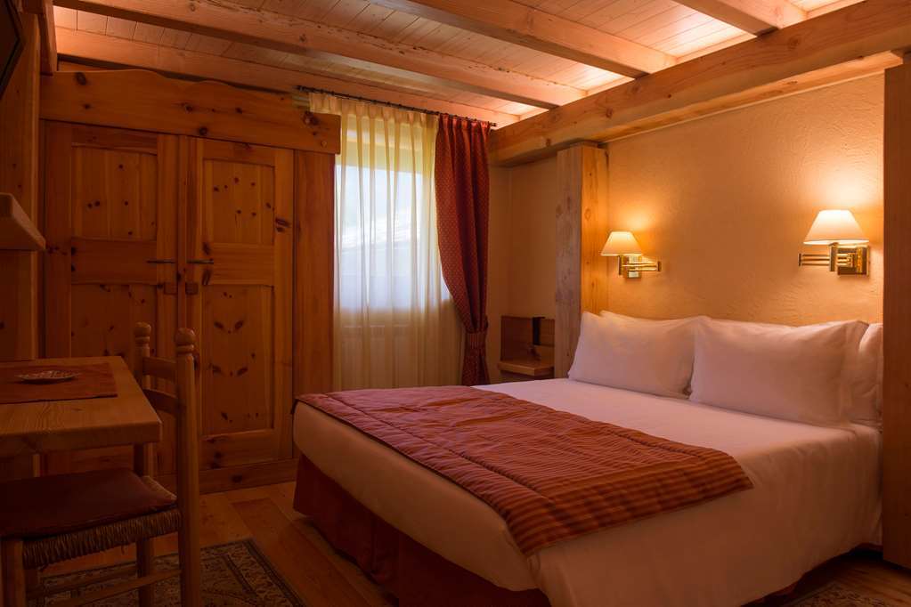 Eco Wellness Hotel Notre Maison Cogne Værelse billede