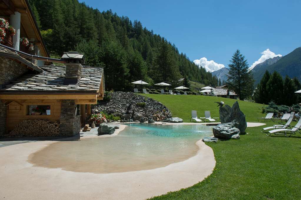 Eco Wellness Hotel Notre Maison Cogne Eksteriør billede