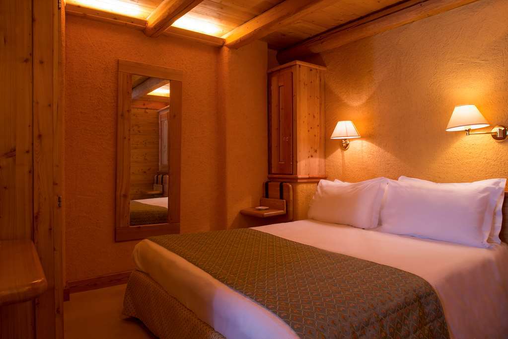 Eco Wellness Hotel Notre Maison Cogne Værelse billede